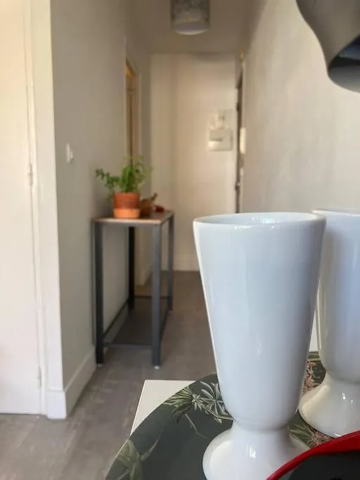 Cozy Studio With Balcony And Free Parking Aix-en-Provence France